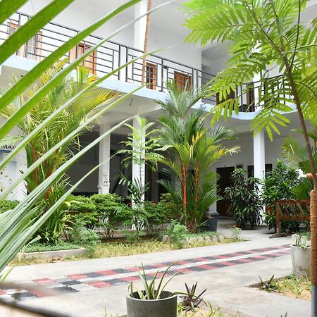 Pearl Of The Bay Hotel Arugam Bay Buitenkant foto